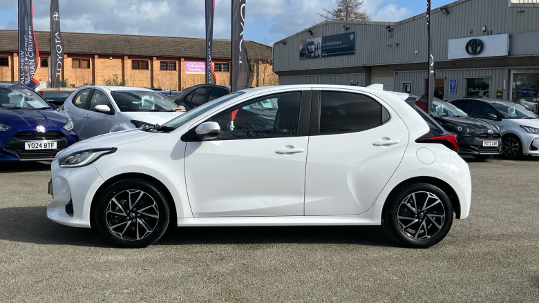 Toyota Yaris 1.5 Hybrid Design 5dr CVT Hybrid Hatchback